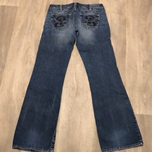 Silver Tuesday Women’s Jeans - Picture 5 of 7